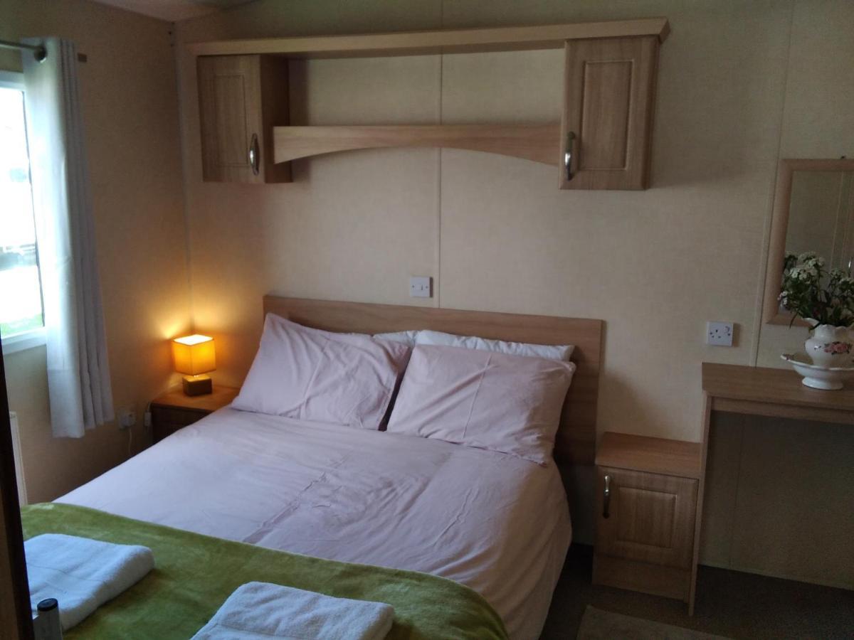 Private Caravan Situated At Parkdean Holiday Resort St Margaret'S At Cliffe Number 18 Ngoại thất bức ảnh